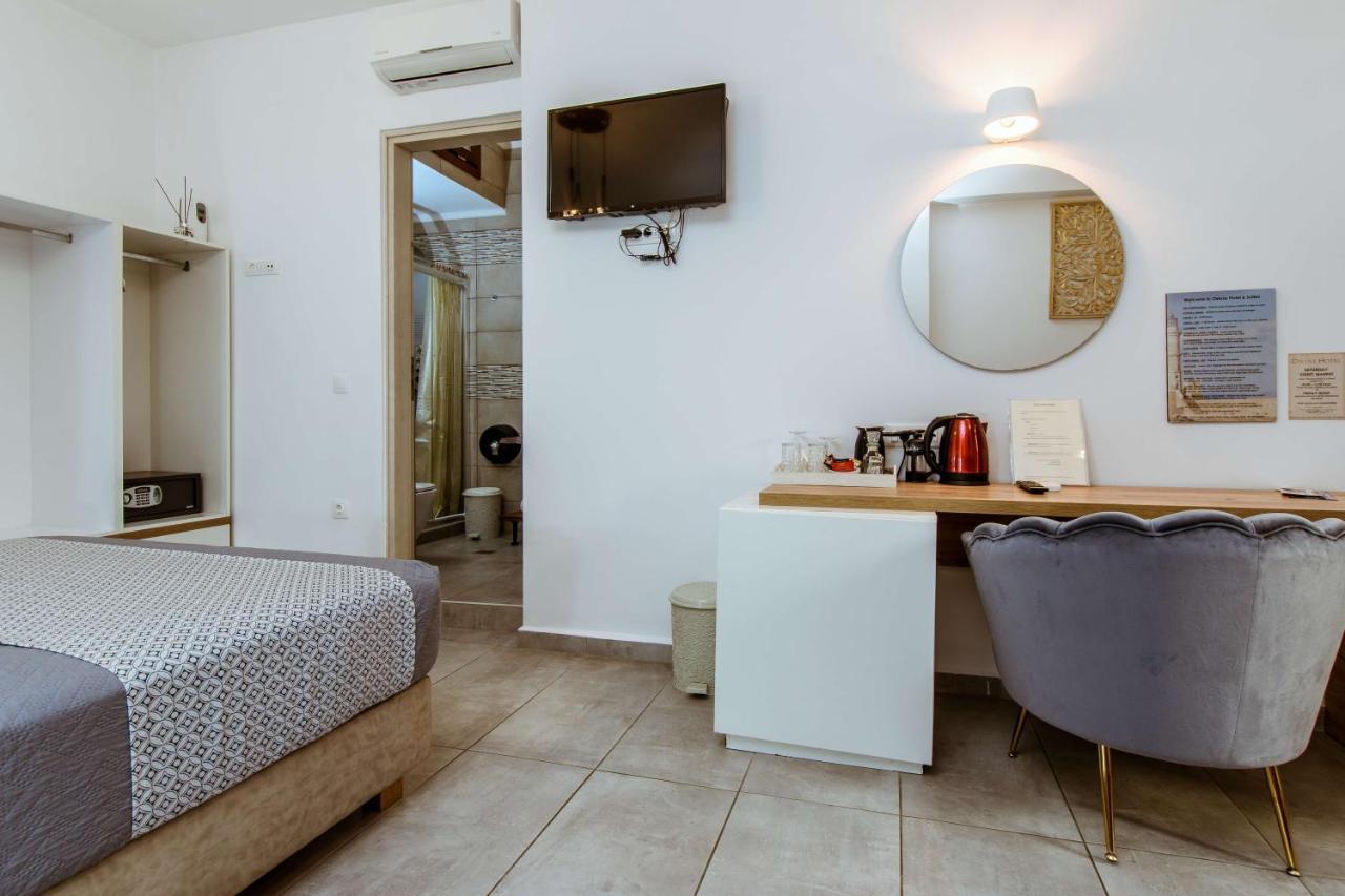 Deluxe Hotel Chania  Exterior photo